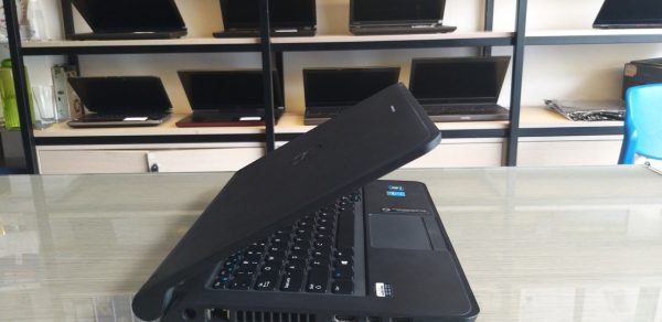 Dell Latitude E3340 i5-4200U/Ram 4gb/SSD 120gb/13.3 inch