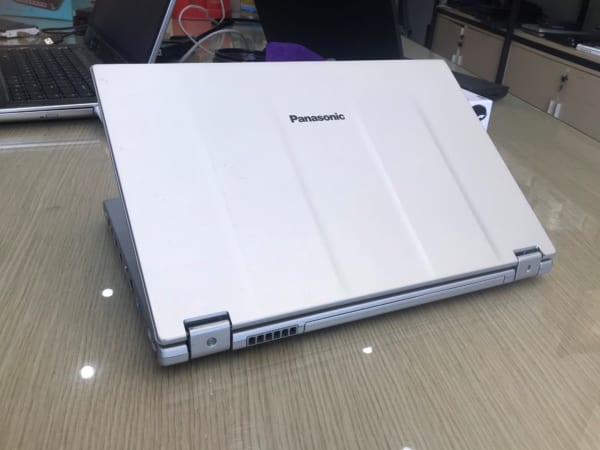 Laptop Panasonic CF-MX3 (I5 4310U / RAM 8GB / SSD 128GB / MÀN 12.5 INCH )